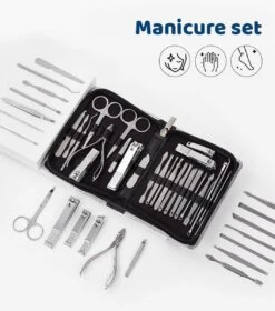 NCPS Professionele Manicure Set / Pedicure Set | 26-Delig | Opbergetui | Reisset | Nagelschaar | Nagelknipper | Nagelverzorging | Voor Mannen En Vrouwen | Zwart -Bekende Cosmetica Winkel 1060x1200