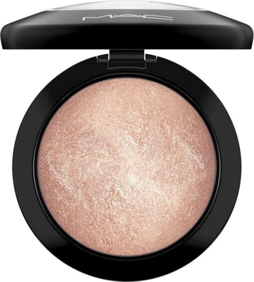 MAC Cosmetics Mineralize Skinfinish Highlighter Poeder - Soft & Gentle -Bekende Cosmetica Winkel 1084x1200 1