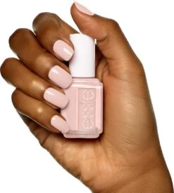 Essie Spin The Bottle - Nude - Nagellak -Bekende Cosmetica Winkel 1087x1200 1