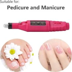 Royala - Manicure & Pedicure Set Elektrische Nagelvijl Nagelfrees - Nail Drill - Geschikt Voor Natuurlijke Nagels - Nepnagels - Gellak - Gelnagels - Acrylnagels - 6 Opzetstukken - Rood -Bekende Cosmetica Winkel 1193x1200 2