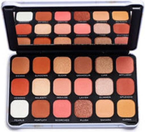 Makeup Revolution - Forever Flawless Chilled - Eyeshadow Palette -Bekende Cosmetica Winkel 1200x1086 22