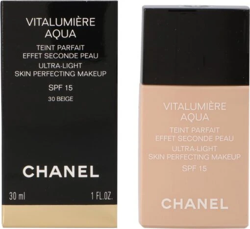 Chanel Vitalumiere Aqua Foundation - 30 Beige - SPF15 - 30 Ml -Bekende Cosmetica Winkel 1200x1099 1