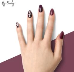 Nagel Wrap - Cowly Red | 14 Stickers Per Vel | Nail Wrap | Nail Art | Trendy | Design | Nagellakvrij | Eenvoudig | Nagel Art | Nagel Wrap | Nagel Stickers | Folie | Zelfklevend | Sjablonen -Bekende Cosmetica Winkel 1200x1173 11