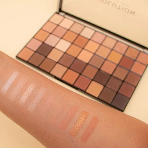 Makeup Revolution - Maxi Reloaded Palette - Nudes - Oogschaduw -Bekende Cosmetica Winkel 1200x1200 1977