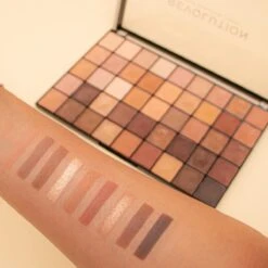 Makeup Revolution - Maxi Reloaded Palette - Nudes - Oogschaduw -Bekende Cosmetica Winkel 1200x1200 1979