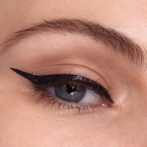 Maybelline Hyper Easy Liner Liquid Eyeliner - 800 Knockout Black -Bekende Cosmetica Winkel 1200x1200 2205