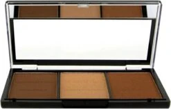 Makeup Revolution - Ultra Brightening Contour Kit C04 - Light/Medium -Bekende Cosmetica Winkel 1200x768