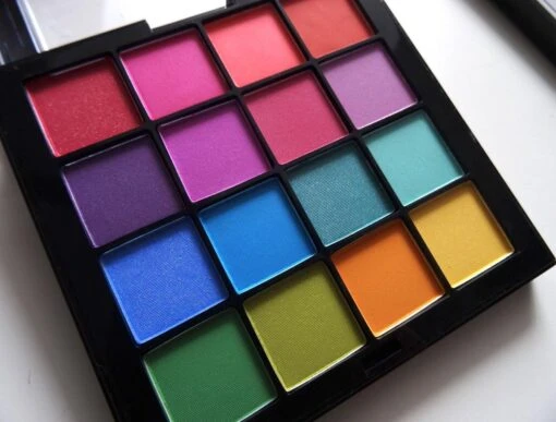 NYX Professional Makeup Ultimate Shadow Palette - Brights USP04 - Oogschaduw Palet -Bekende Cosmetica Winkel 1200x910 6