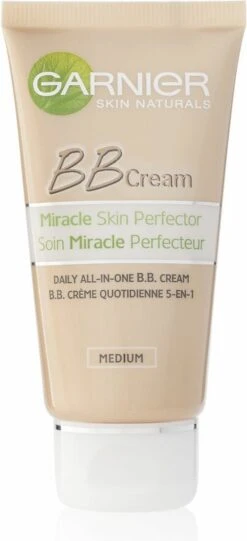 Garnier SkinActive BB Cream Classic Medium 5-in-1 Verzorging - 50 Ml -Bekende Cosmetica Winkel 548x1200