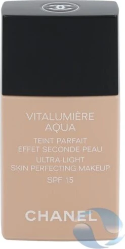 Chanel Vitalumiere Aqua Foundation - 30 Beige - SPF15 - 30 Ml -Bekende Cosmetica Winkel 601x1200