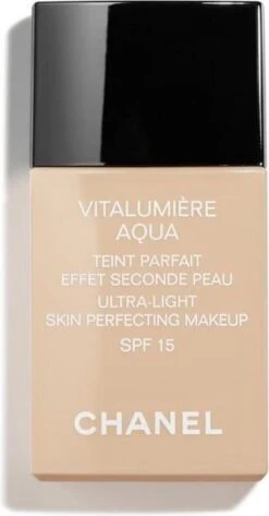 Chanel Vitalumiere Aqua Foundation - 30 Beige - SPF15 - 30 Ml -Bekende Cosmetica Winkel 626x1200 1