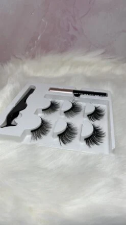 Magnetische Wimpers -Magnetische Eyeliner - 3 Set Wimpers - Magnetic Lashes - Eyelashes - Fake Lashes - 3D Wimpers -Bekende Cosmetica Winkel 674x1200 4