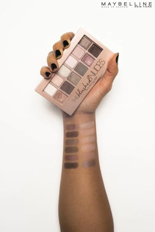 Maybelline The Blushed Nudes OogschaduwPalette - 12 Roze Nude Tinten -Bekende Cosmetica Winkel 801x1200 14