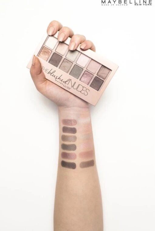 Maybelline The Blushed Nudes OogschaduwPalette - 12 Roze Nude Tinten -Bekende Cosmetica Winkel 808x1200 13