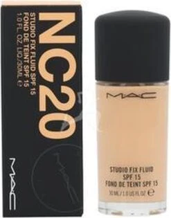 MAC Cosmetics Studio Fix Fluid Foundation - NC20 -Bekende Cosmetica Winkel 940x1200 1