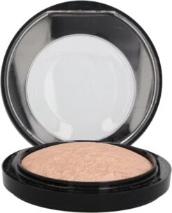 MAC Cosmetics Mineralize Skinfinish Highlighter Poeder - Soft & Gentle -Bekende Cosmetica Winkel 968x1200 2